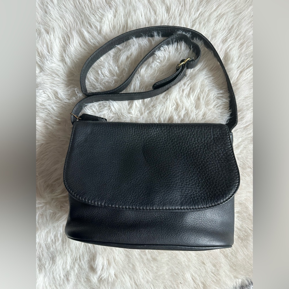 Vintage Coach 4903 Sonoma flap Black Leather Shoulder Bag crossbody